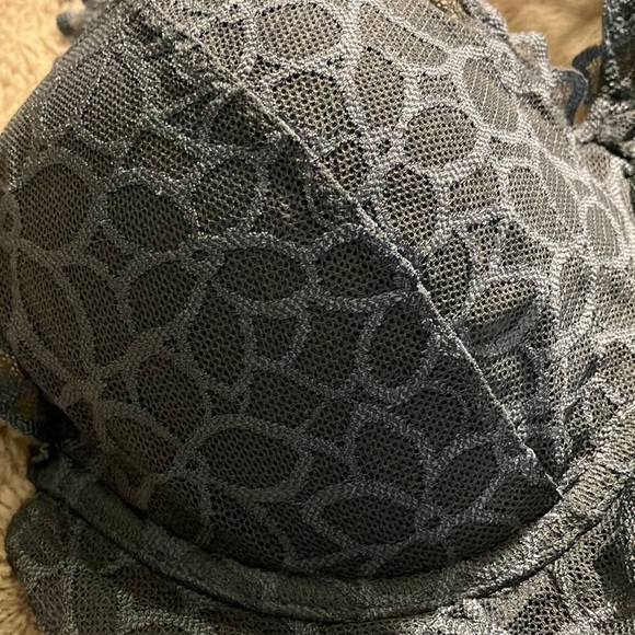 VS Pink Lace Halter Bralette, Large - Picture 2 of 9